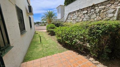 12-9d2414e6554ff283a7dbb3894364f2bd