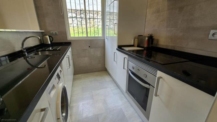 Image No.20-2 Bed Apartment for sale