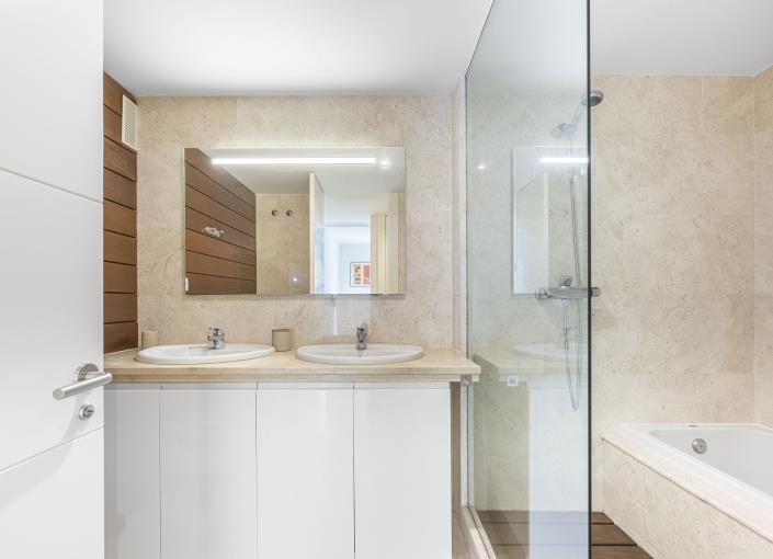 Image No.19-3 Bed Apartment for sale