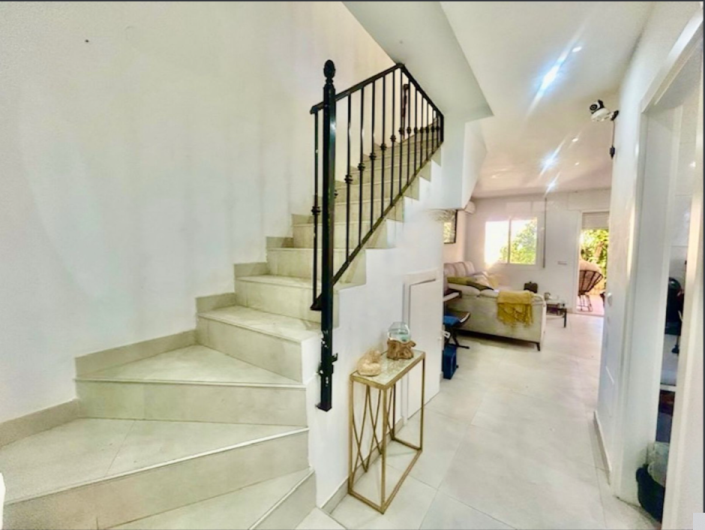 Image No.10-3 Bed Townhouse for sale