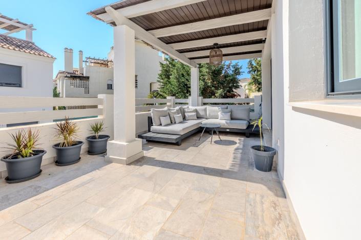 Image No.8-3 Bed Townhouse for sale