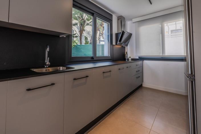 Image No.16-3 Bed Townhouse for sale