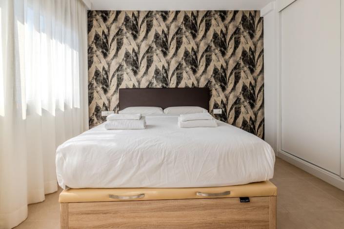 Image No.17-3 Bed Townhouse for sale