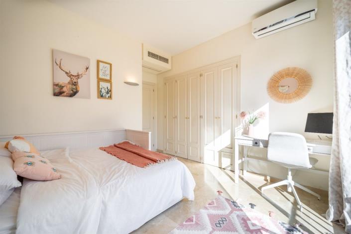 Image No.22-3 Bed Apartment for sale