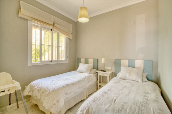 Image No.17-3 Bed Apartment for sale