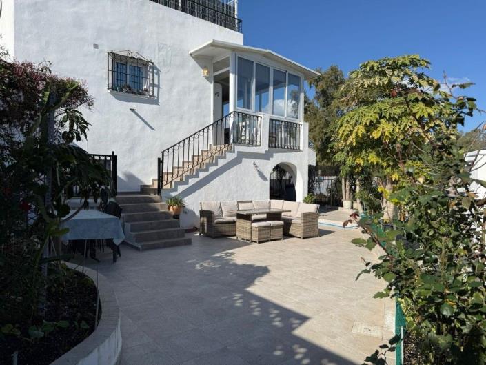 Image No.2-3 Bed Townhouse for sale