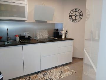 11-4d8aa6e612c0d8ce985b634e45aeea7a