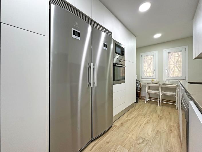 Image No.8-2 Bed Apartment for sale