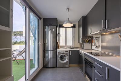 4-498bdfab4a7fcf25df40c2176acd63a0