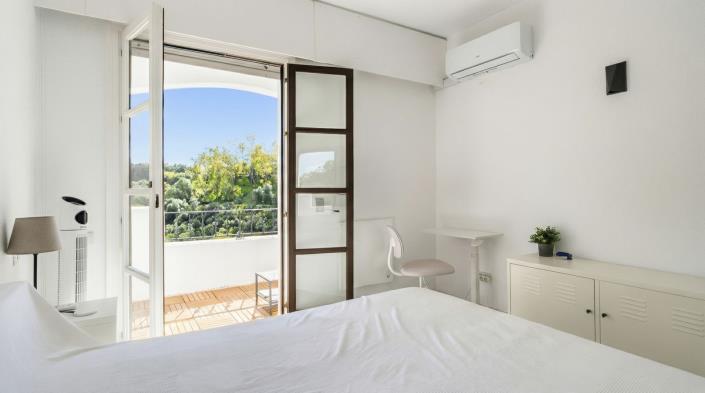 Image No.19-2 Bed Apartment for sale