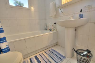 15-e65d437abef3cdae9b514eeeb695a8b9