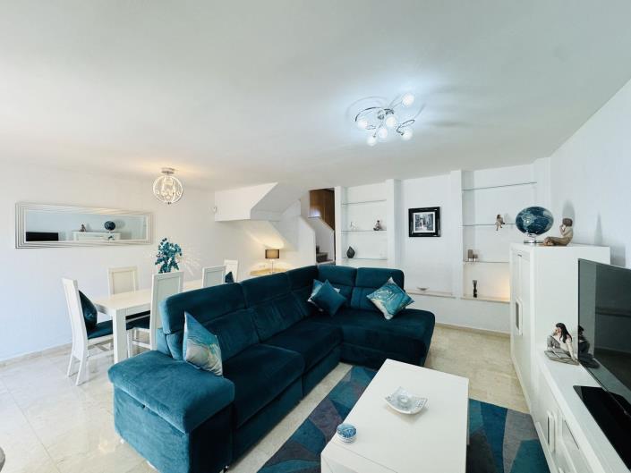 Image No.2-3 Bed Townhouse for sale