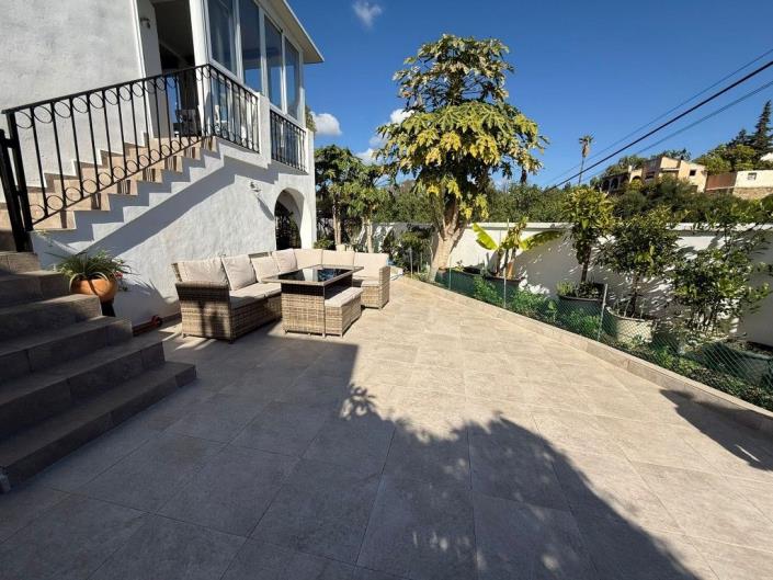 Image No.3-3 Bed Townhouse for sale