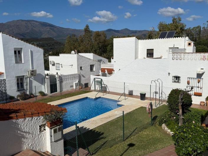 Image No.4-3 Bed Townhouse for sale