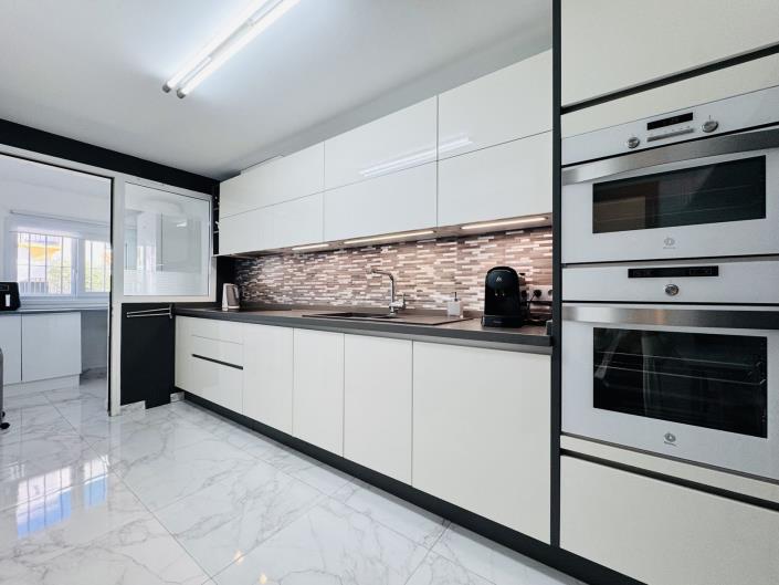 Image No.3-3 Bed Townhouse for sale