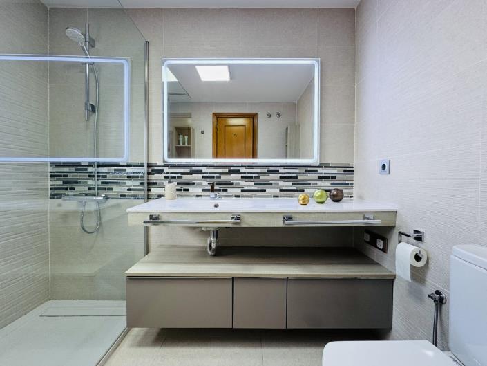 Image No.20-3 Bed Townhouse for sale