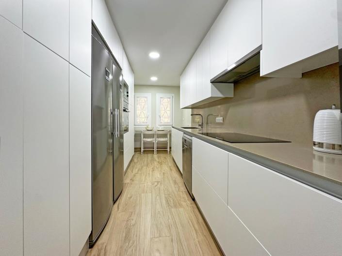 Image No.11-2 Bed Apartment for sale