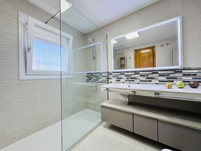 Image No.19-Maison de ville de 3 chambres à vendre à Casares