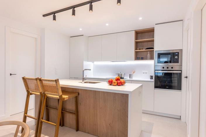 Image No.15-2 Bed Apartment for sale