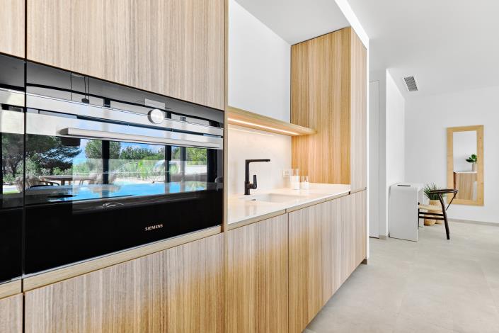 Image No.33-3 Bed Apartment for sale