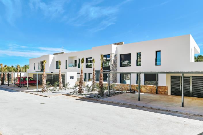 Image No.40-3 Bed Apartment for sale