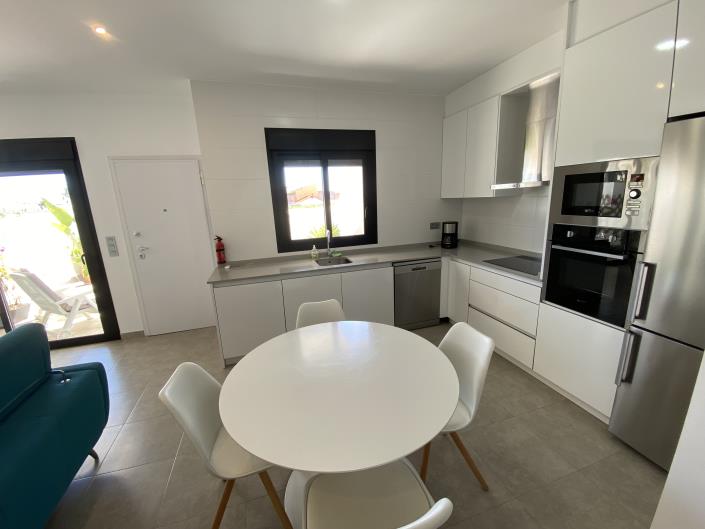 Image No.37-2 Bed Apartment for sale