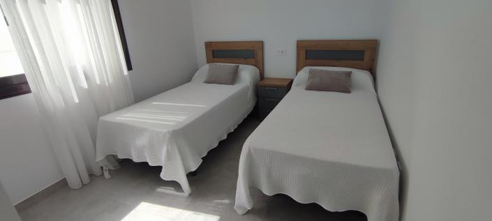 Image No.20-3 Bed Apartment for sale