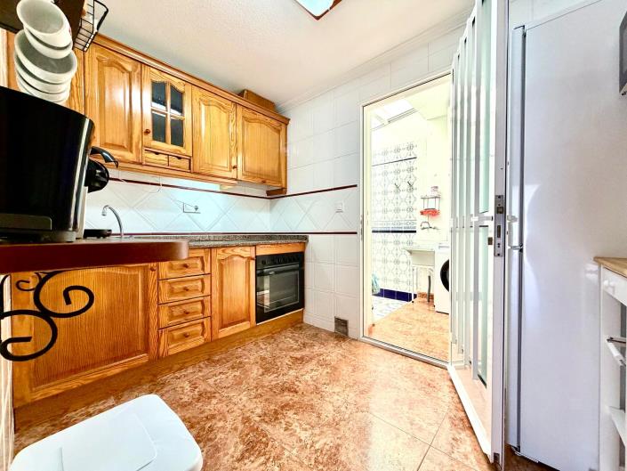 Image No.11-2 Bed Townhouse for sale