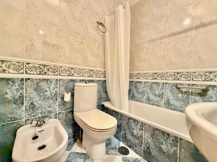 Image No.27-2 Bed Townhouse for sale