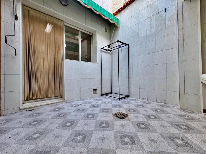 Image No.19-2 Bed Townhouse for sale