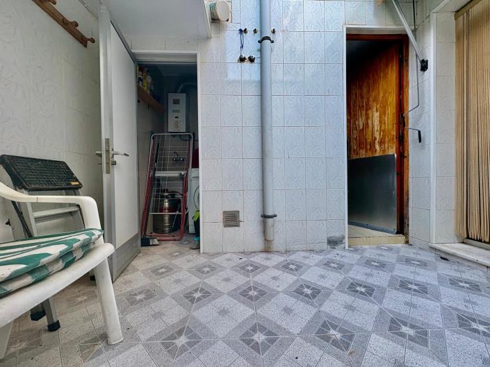 Image No.25-2 Bed Townhouse for sale