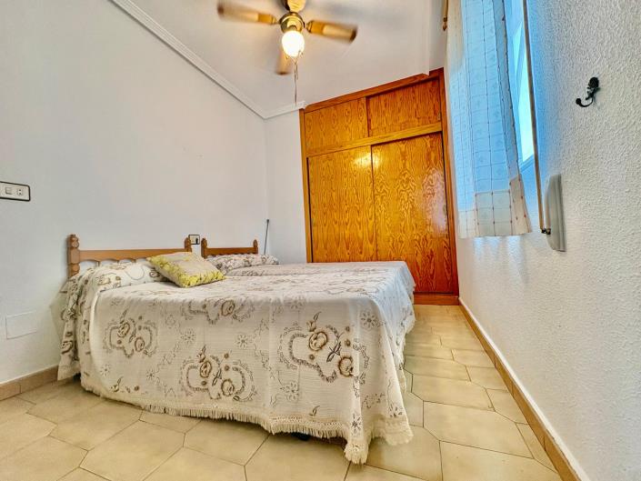 Image No.33-2 Bed Townhouse for sale