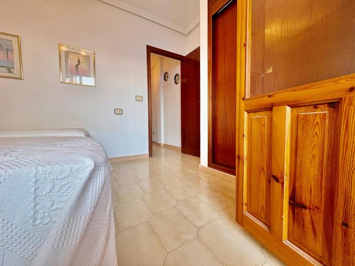 Image No.38-2 Bed Townhouse for sale