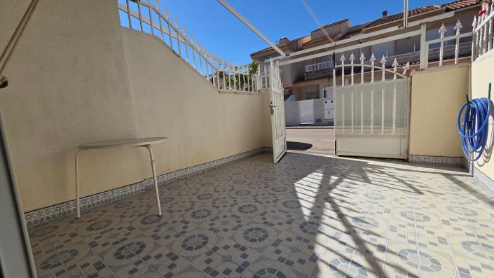 Image No.5-2 Bed Townhouse for sale