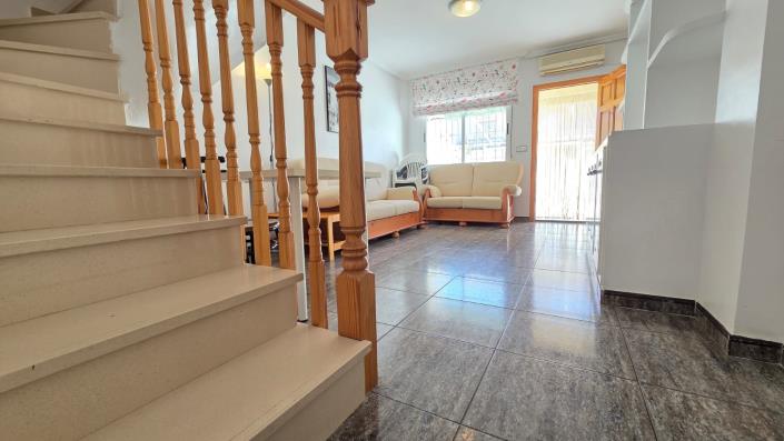 Image No.9-2 Bed Townhouse for sale