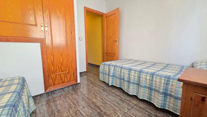 Image No.21-2 Bed Townhouse for sale