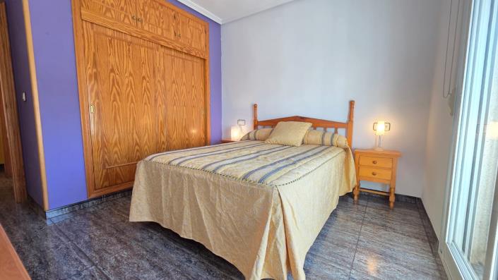 Image No.25-2 Bed Townhouse for sale