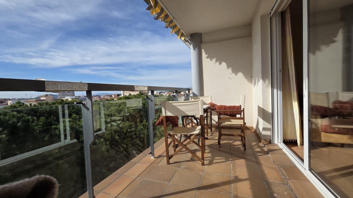 Image No.21-2 Bed Apartment for sale