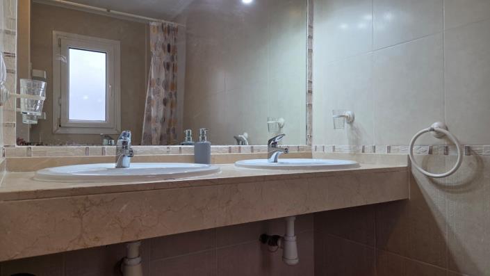 Image No.29-2 Bed Apartment for sale