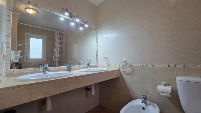 Image No.33-2 Bed Apartment for sale