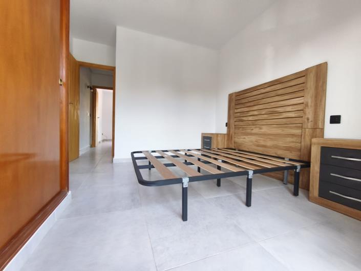 Image No.13-2 Bed Townhouse for sale