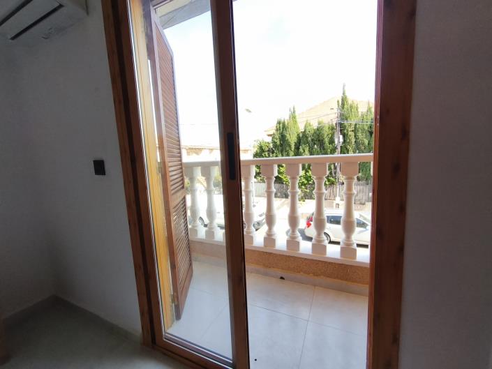 Image No.6-2 Bed Townhouse for sale