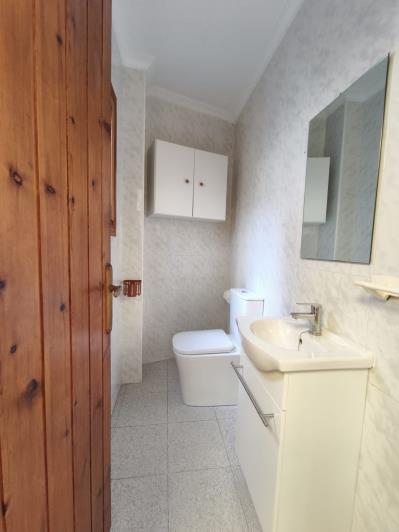 Image No.25-2 Bed Townhouse for sale