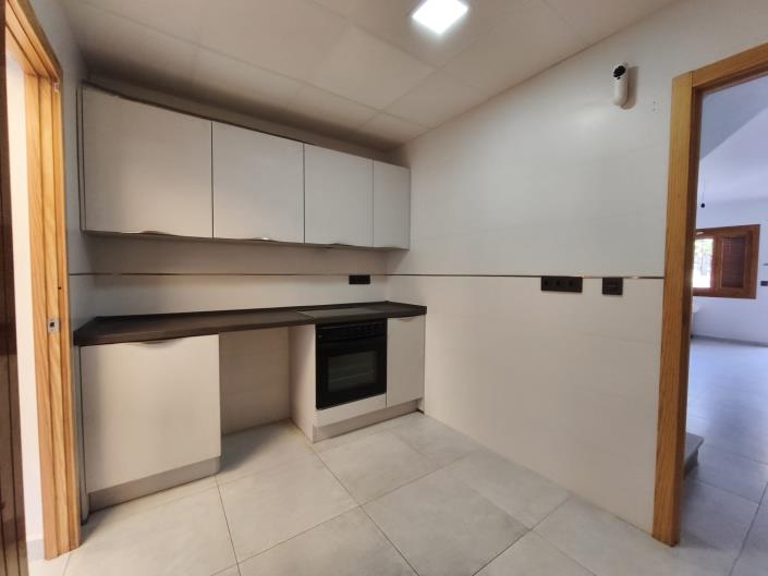 Image No.29-2 Bed Townhouse for sale