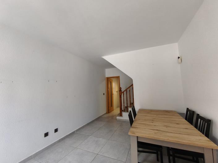 Image No.30-2 Bed Townhouse for sale