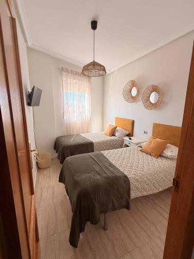 Image No.19-3 Bed Apartment for sale