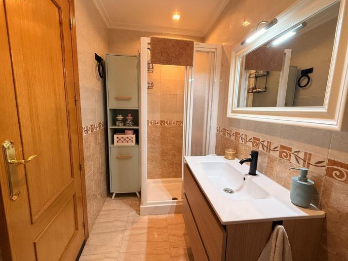 Image No.33-3 Bed Apartment for sale