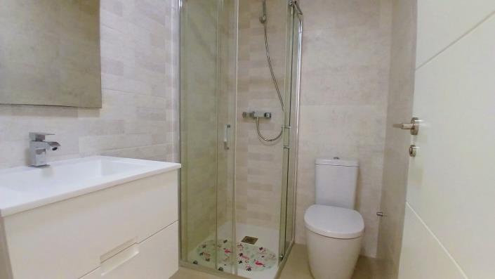 Image No.19-2 Bed Apartment for sale