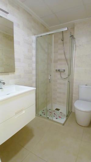 Image No.20-2 Bed Apartment for sale