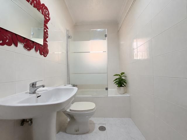 Image No.13-3 Bed Townhouse for sale